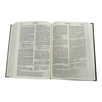 NLT Topical Study Bible, New Living Translation (Explore 700+ Topics) | Study Bible, Reference Bible | Holy Bible