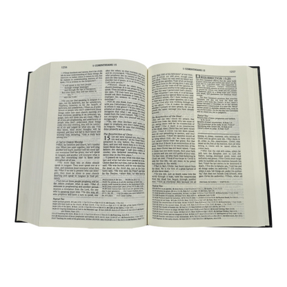 NLT Topical Study Bible, New Living Translation (Explore 700+ Topics) | Study Bible, Reference Bible | Holy Bible