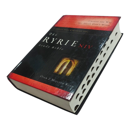 The Ryrie NIV Study Bible, Expanded Edition, 10,000+ Explanatory Notes, Red Letter (Charles C. Ryrie, Moody) | Study Bible, Reference Bible | Holy