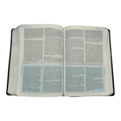 The Swindoll Study Bible NLT, Charles Swindoll Study Notes, Application Articles & Holy Land Tour, Bible of the Year (New Living Translation) |