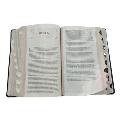 NIV Grace & Truth Study Bible, Thumb Index, Comfort Print, Red Letter Edition | Study Bible, Reference Bible | Holy Bible