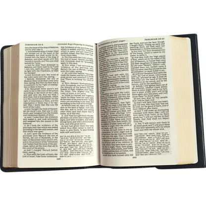 KJV Compact Reference Bible, Comfort Print | Study Bible, Reference Bible | Holy Bible