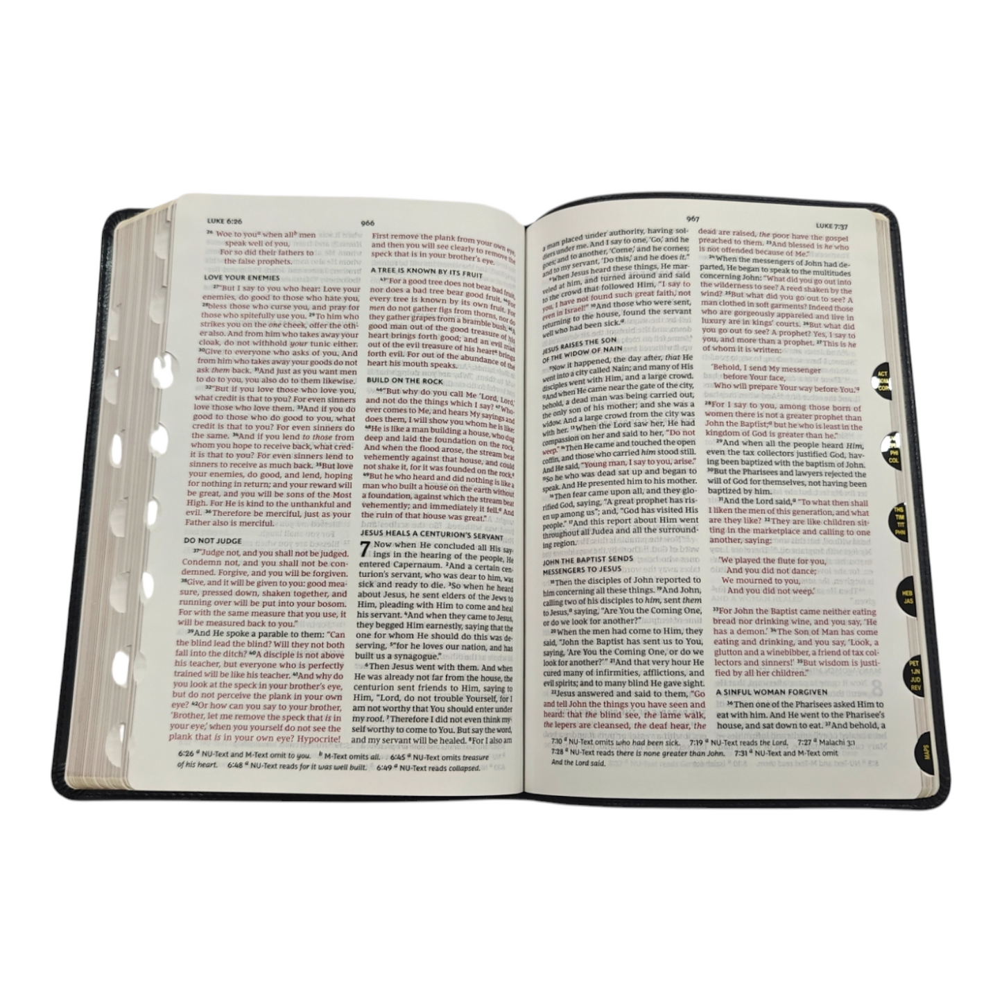 NKJV Thinline Reference Bible, Leather-Look, Black, Red Letter Edition, Comfort Print | Study Bible, Reference Bible | Holy Bible