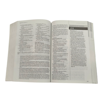 NLT Life Recovery Bible, Second Edition, 12-Step Recovery Study Bible with 84 Devotionals, Recovery Notes & Meeting Guide (New Living Translation)