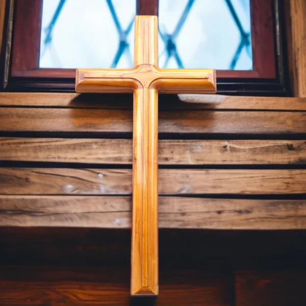 LIGHT WOODEN CROSS