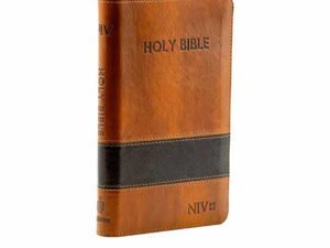 Medium size NIV Bible with zip closure, Expresso/Chocolate color