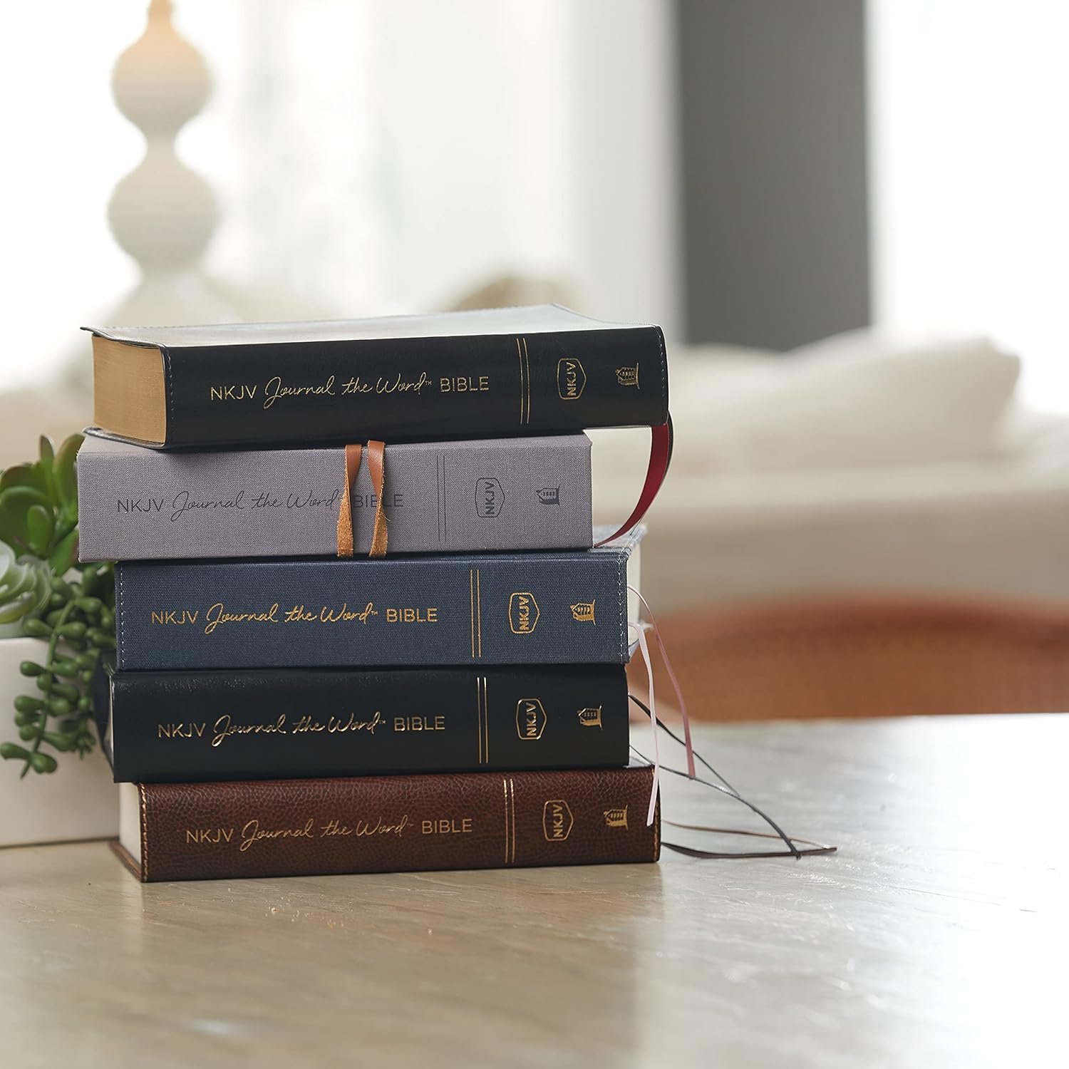NKJV, Journal the Word Bible, Bonded Leather, Brown, Red Letter, Comfort Print: Reflect, Journal, or Create Art Next to Your Favorite Verses Bonded Leather – Import