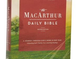 NKJV MACARTHUR DAILY BIBLE: A Journey Through God's Word in One Year Hardcover – Import,