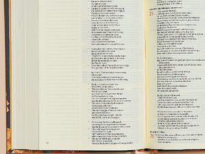 Inspirational pages of the CSB Hosanna Revival Bible for luxury reading