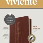 Biblia ultrafina NTV con Filament en tono de café, índice, letra roja, edición en español