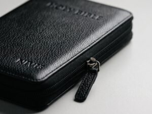 Studio photo of NIV Holy Bible Medium, Black, Zip in detail